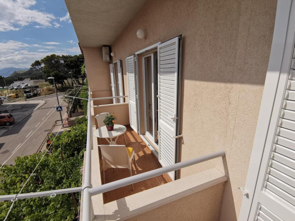 Apartmani Riba マカルスカ エクステリア 写真