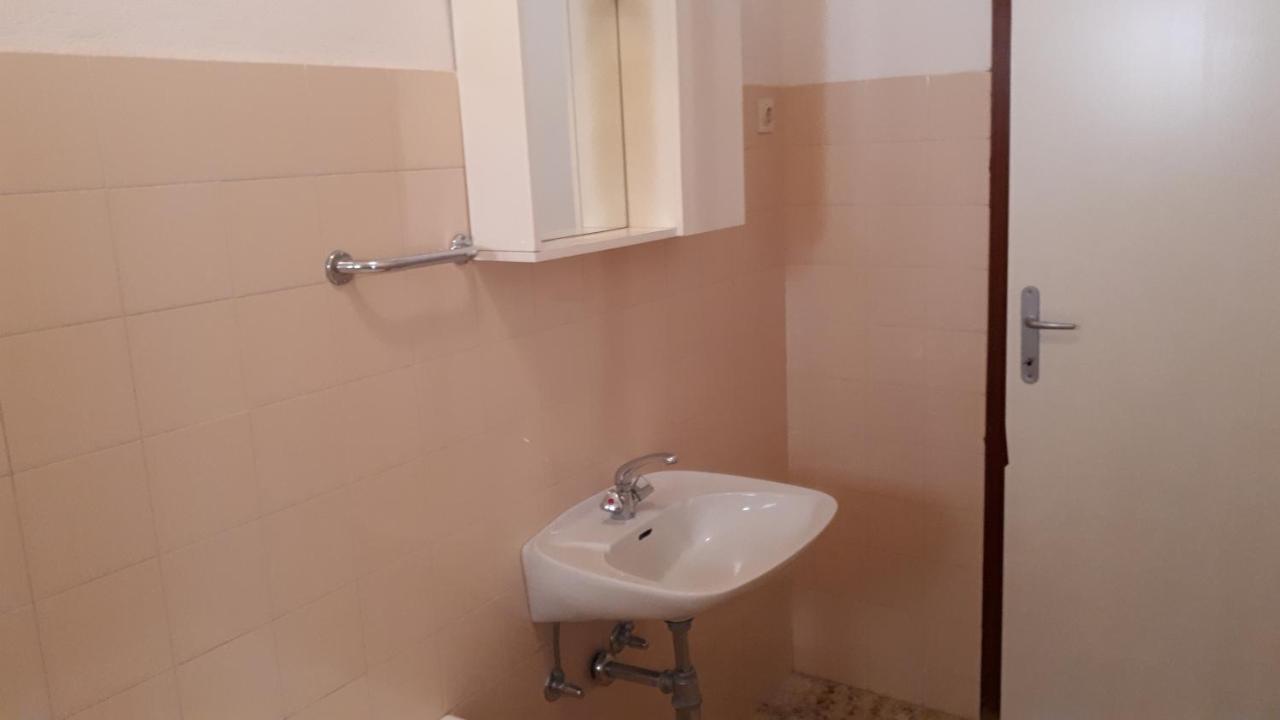 Apartmani Riba マカルスカ エクステリア 写真