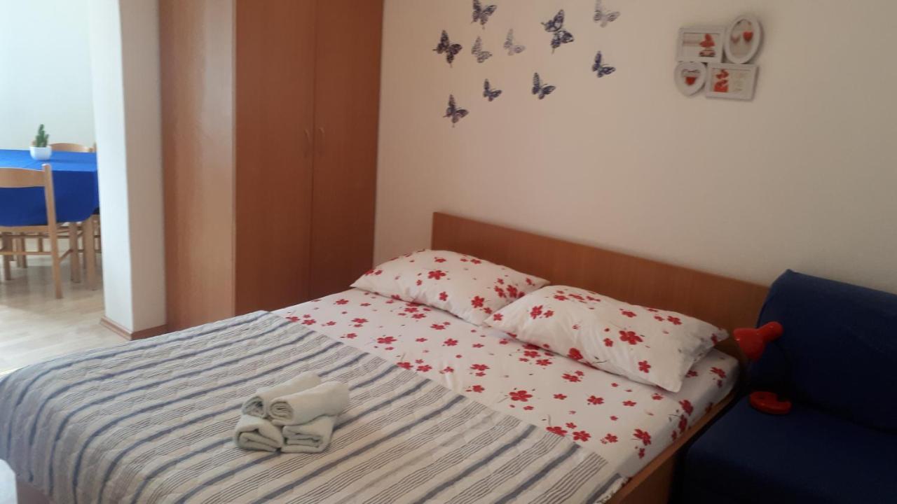 Apartmani Riba マカルスカ エクステリア 写真