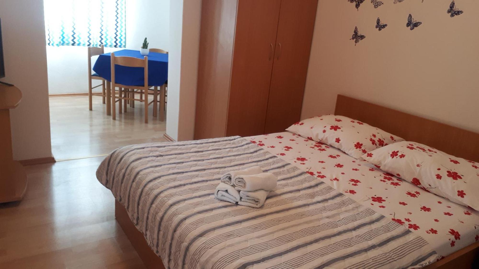 Apartmani Riba マカルスカ エクステリア 写真
