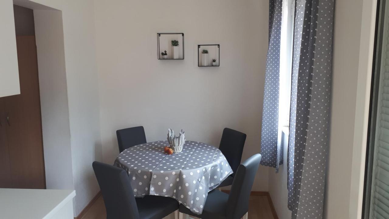 Apartmani Riba マカルスカ エクステリア 写真