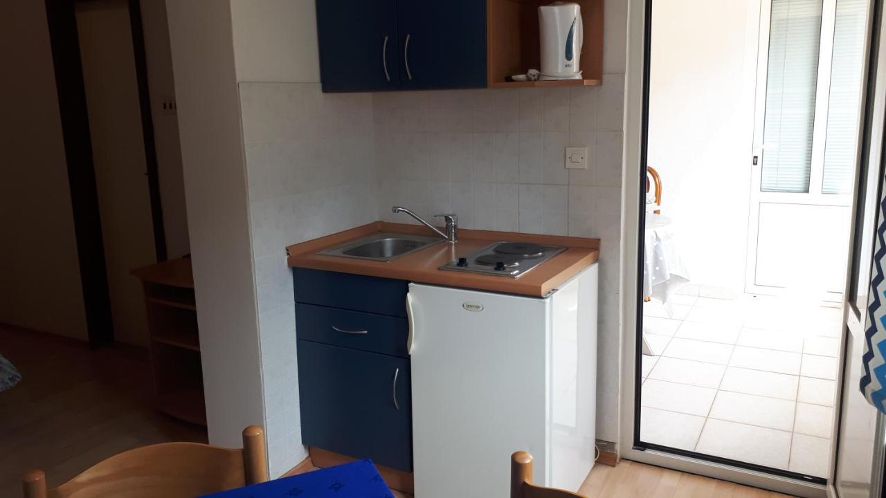 Apartmani Riba マカルスカ エクステリア 写真